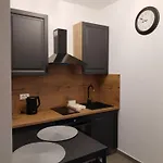 Ivor Apartment *